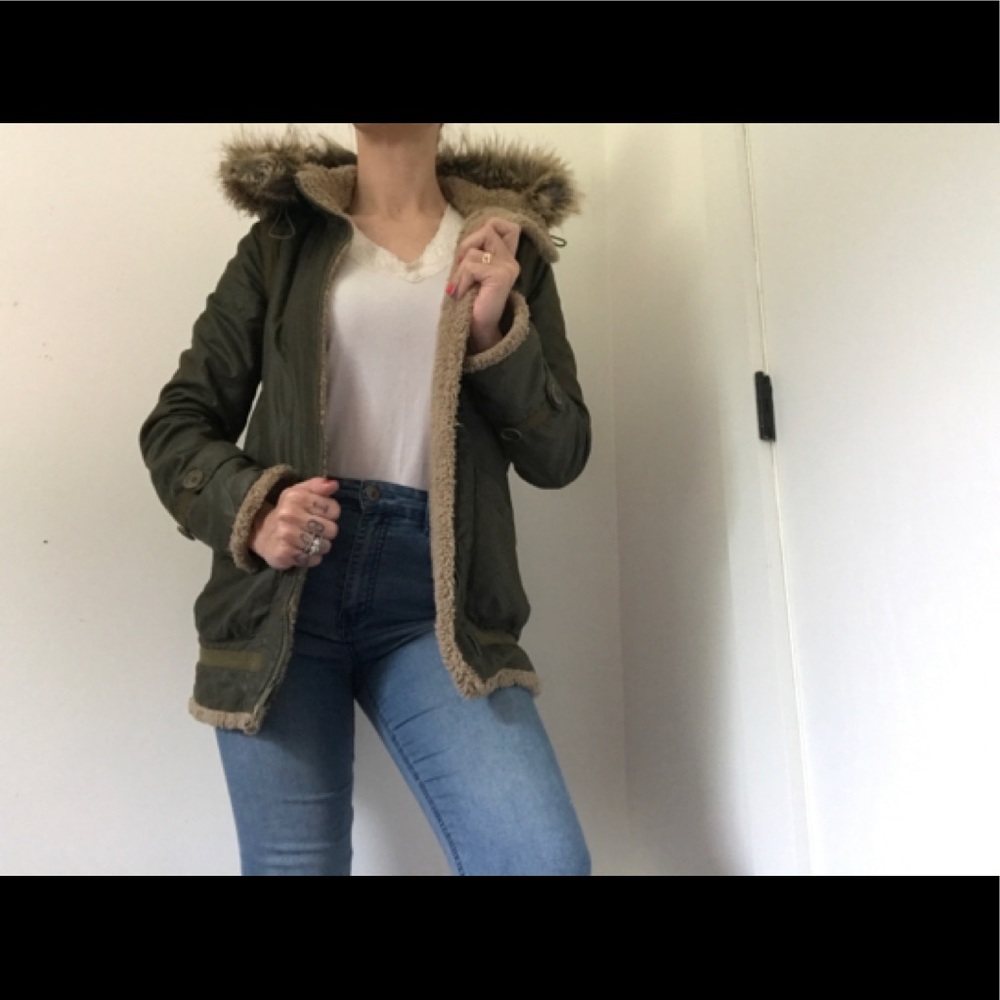 BCBGMaxAzria Olive Green Teddybear Army Jacket With Faux Fur Hood & Zipper - Picture 2 of 14